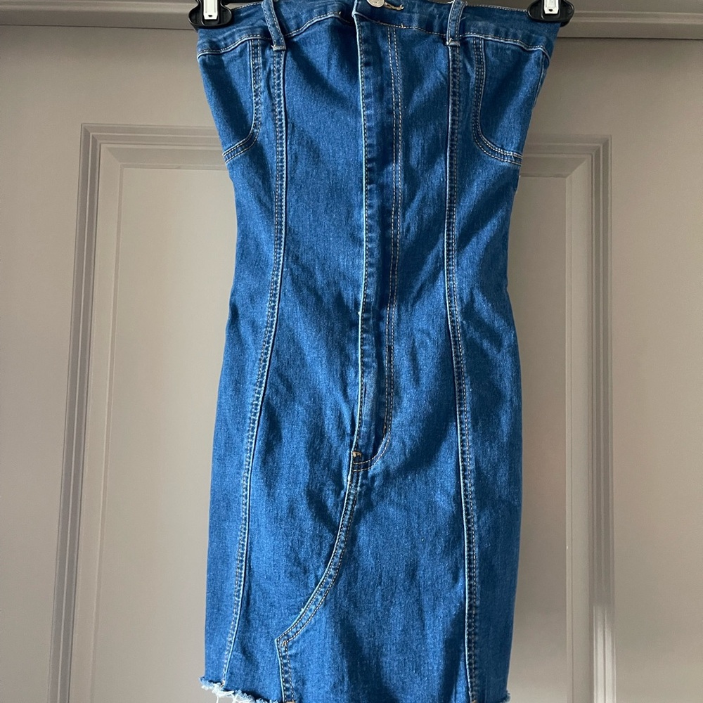 Edikted Strapless Denim Mini Dress in Indigo Blue - Picture 3 of 4